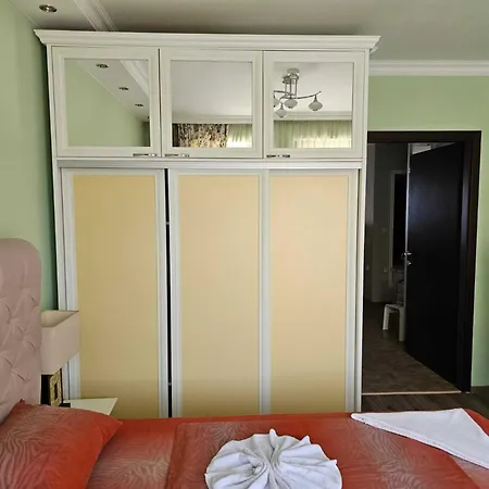 Апартаменты Europroperties Zlatna Kotva