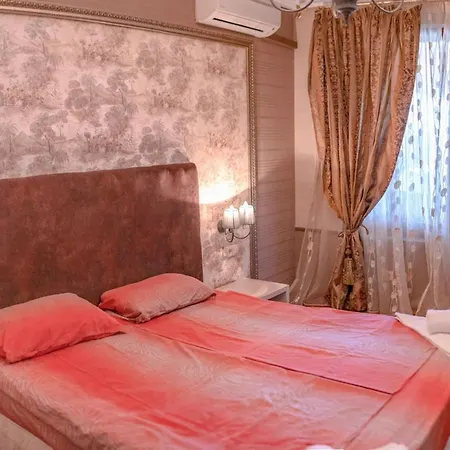 Europroperties Zlatna Kotva Апартаменты *