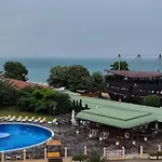 Europroperties Zlatna Kotva Апартаменты *