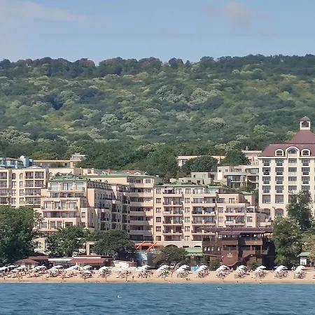 Europroperties Zlatna Kotva 아파트 *