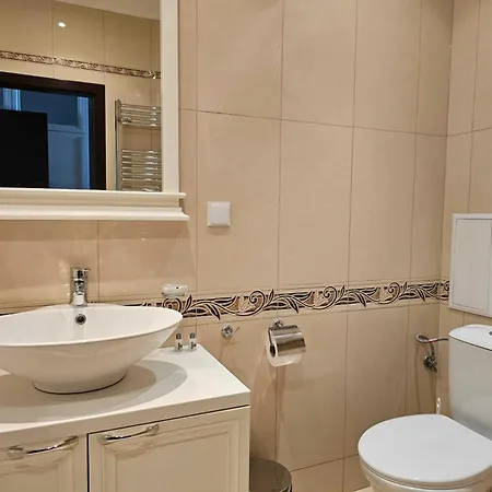 Europroperties Zlatna Kotva Апартамент *